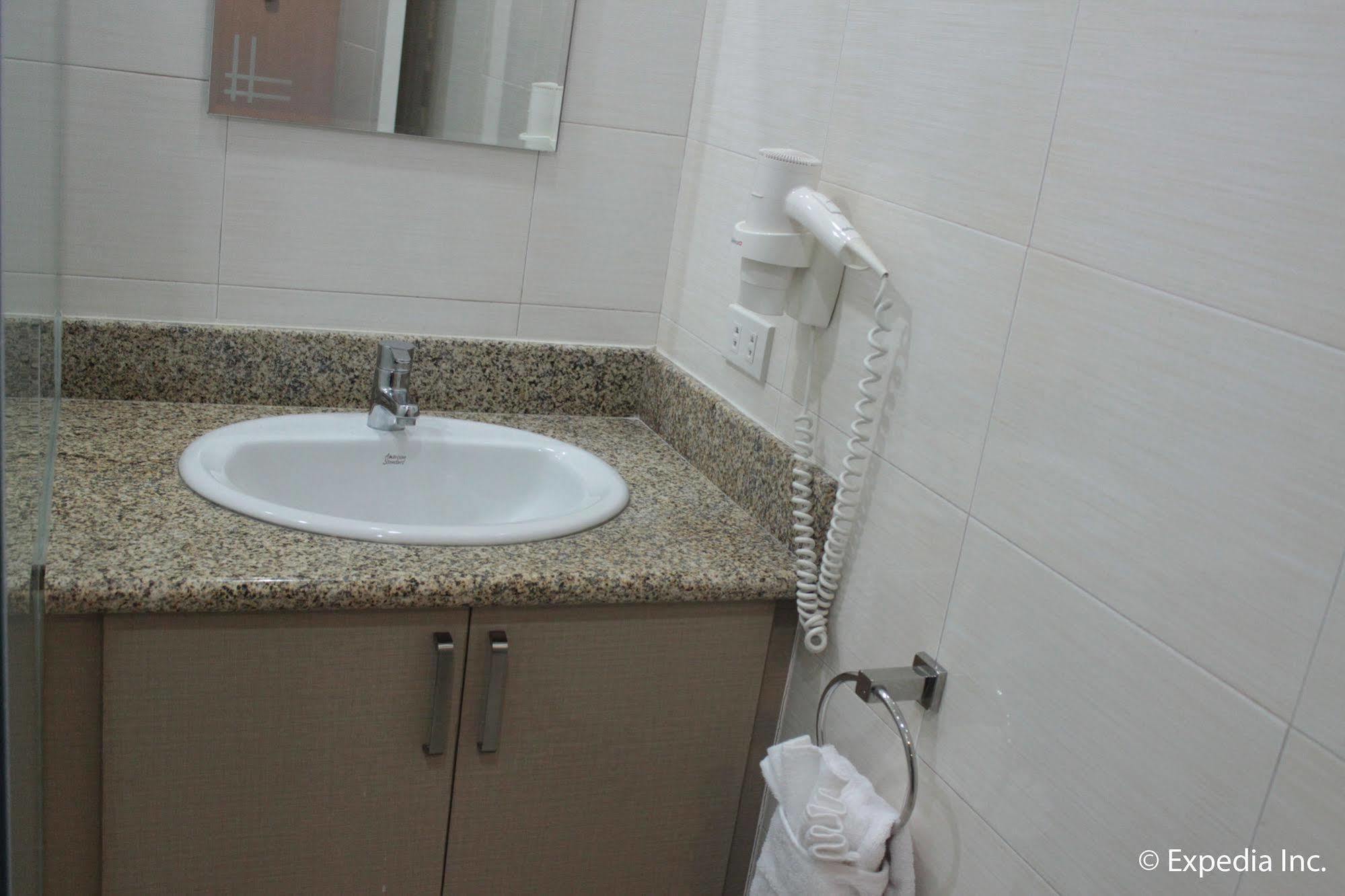 Sun Plaza Subic Hotel Olongapo Dış mekan fotoğraf
