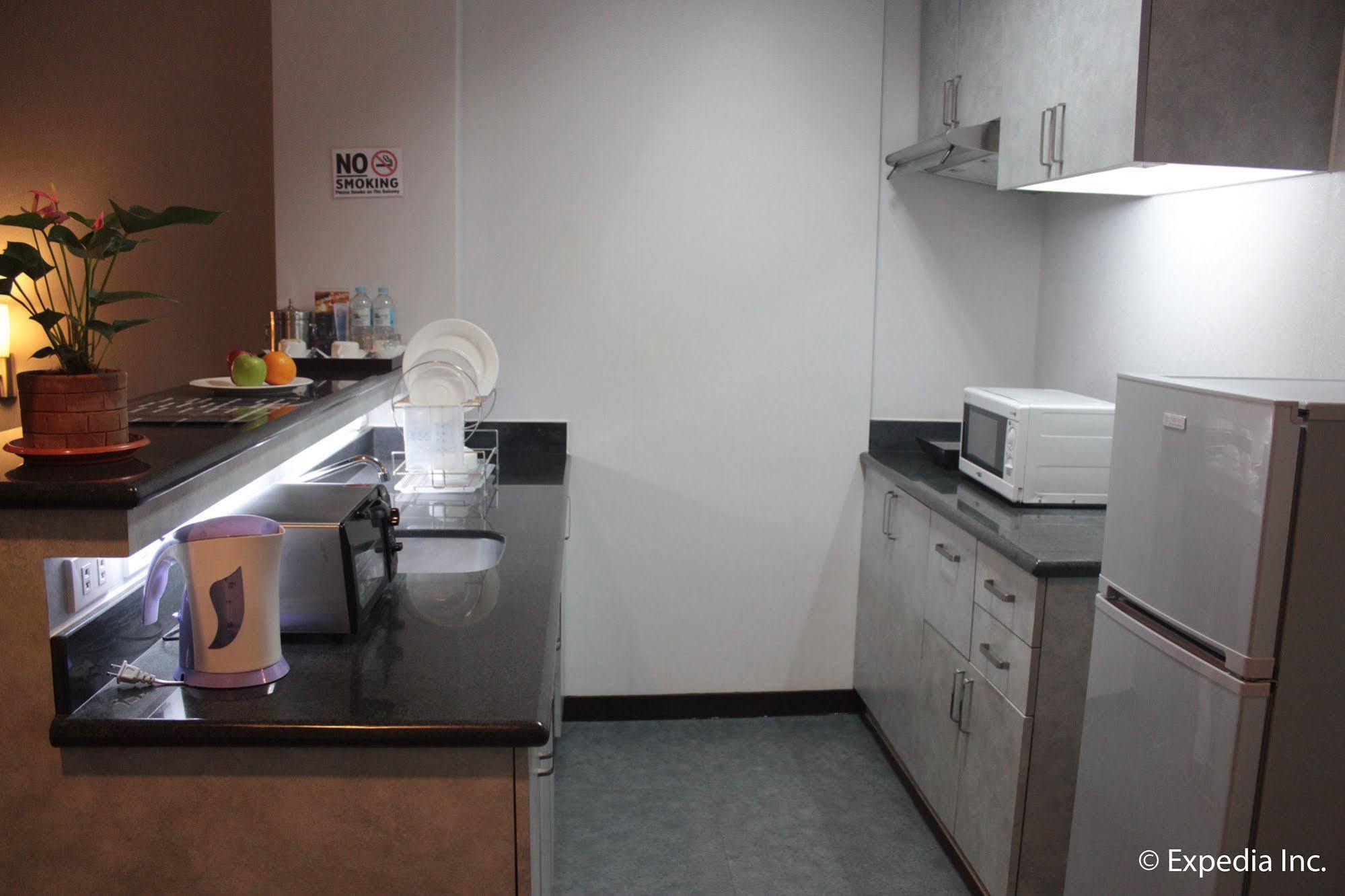 Sun Plaza Subic Hotel Olongapo Dış mekan fotoğraf