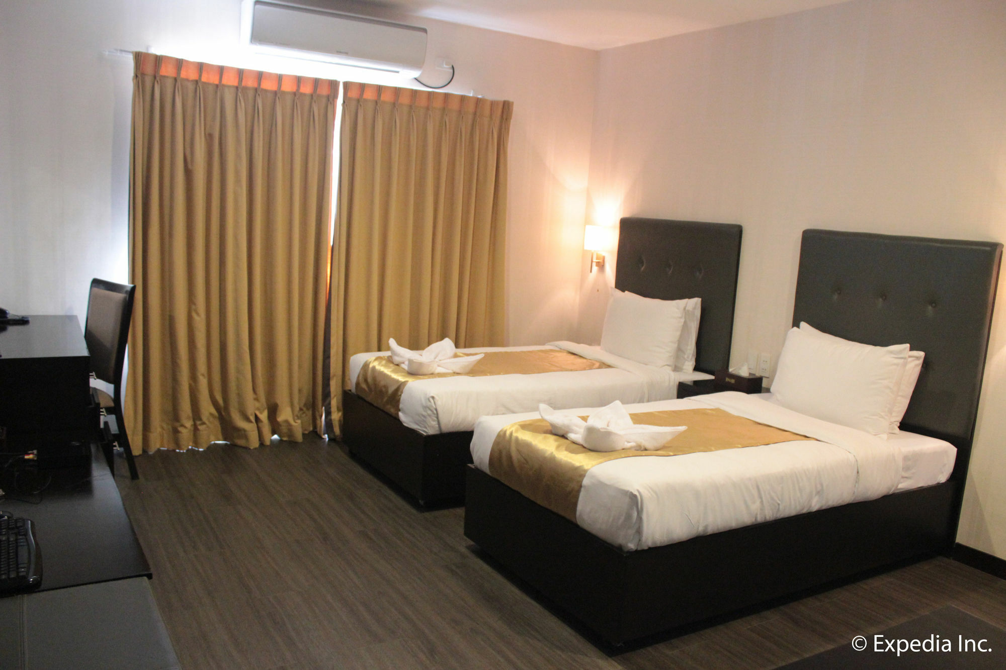 Sun Plaza Subic Hotel Olongapo Dış mekan fotoğraf